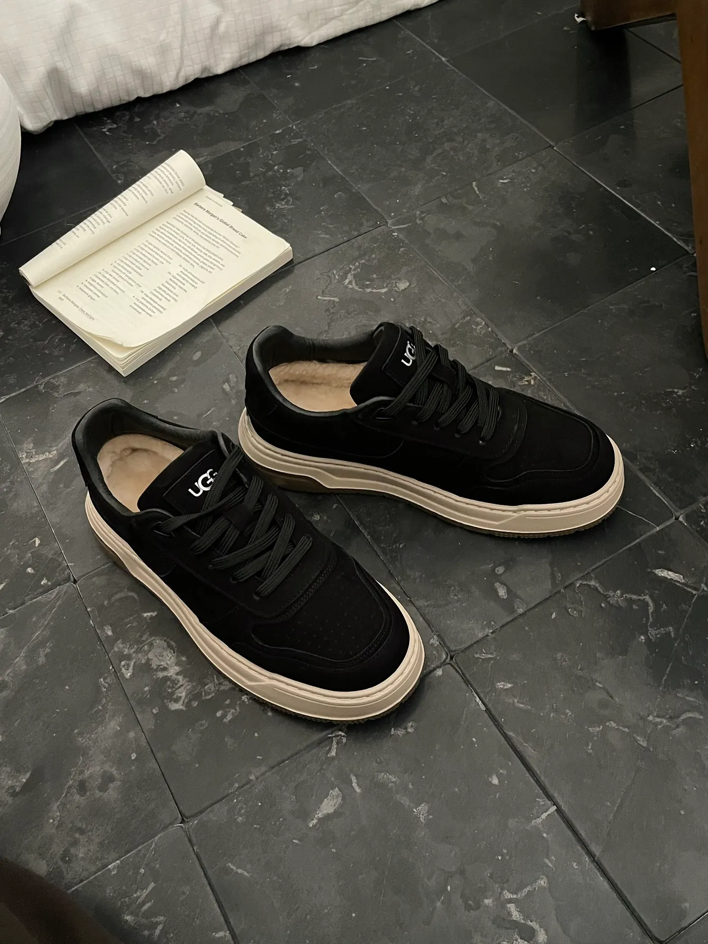 Men's men's shoes 💰600 𝐔𝐆𝐆 | Work sneakers Duicun, selected first-layer cow nubuck, simple, retro style, super good-looking, exclusive private model outsole, comfortable and good anti-slip effect, real wool lining, must be arranged for autumn and winter matching!   Size：39-46